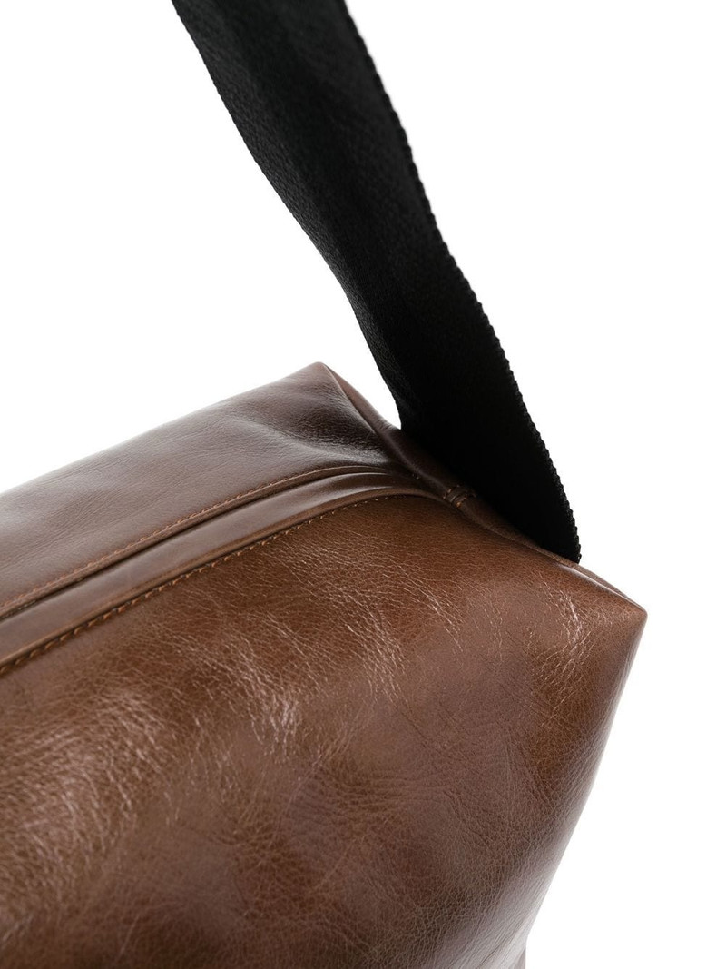 embossed-logo detail shoulder bag 4