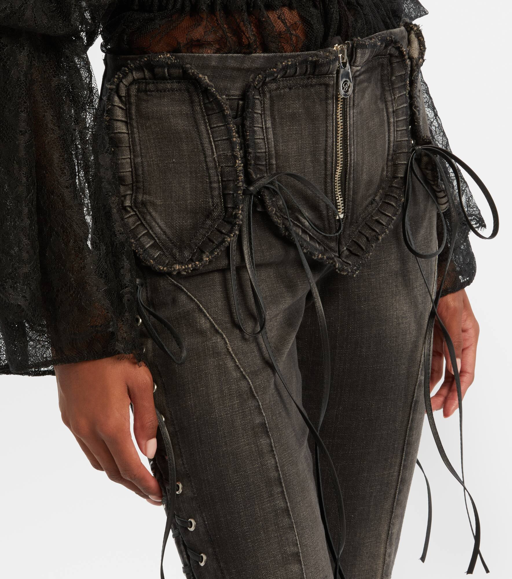 Low-rise slim-fit flared jeans - 4