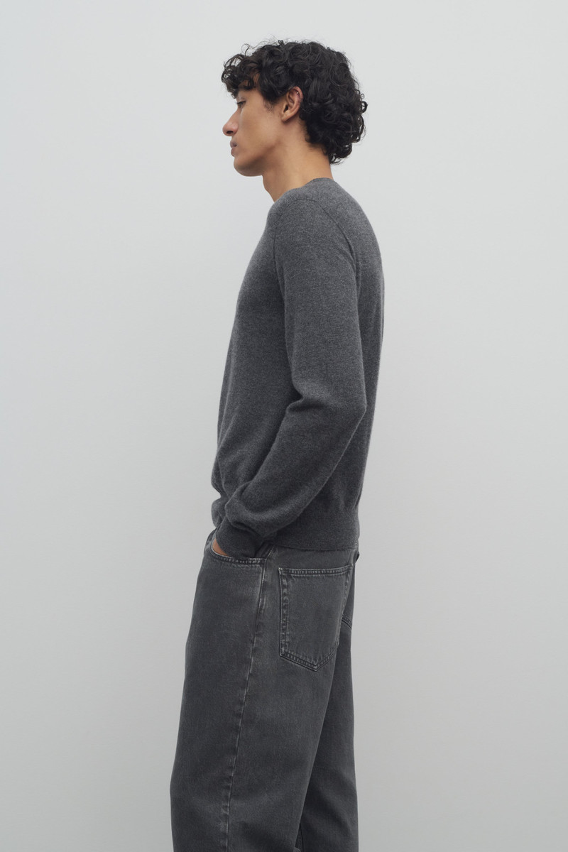 Rowley Sweater in Cashmere 4