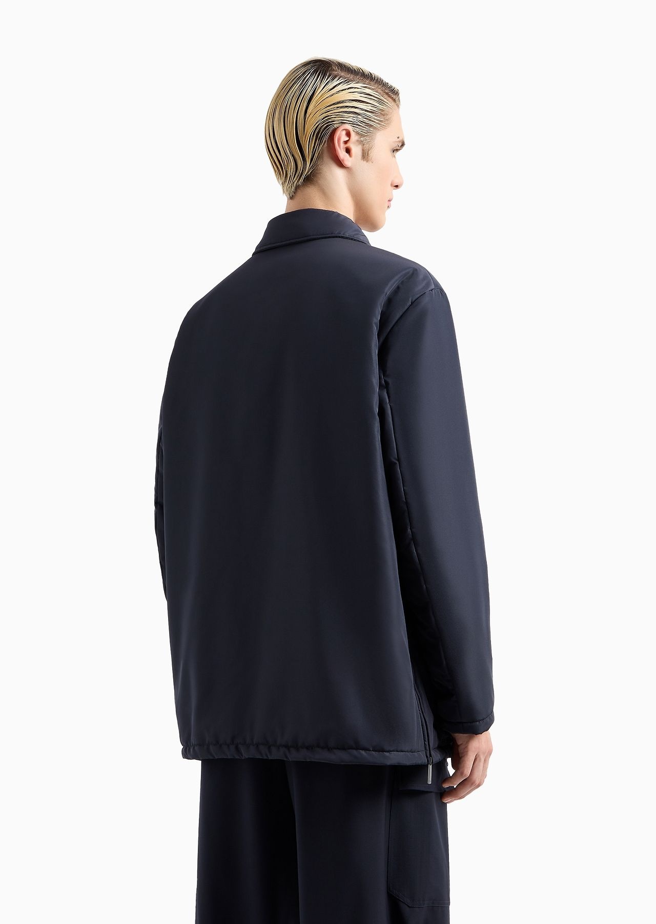 Water-repellent nylon jacket with side slits - 3