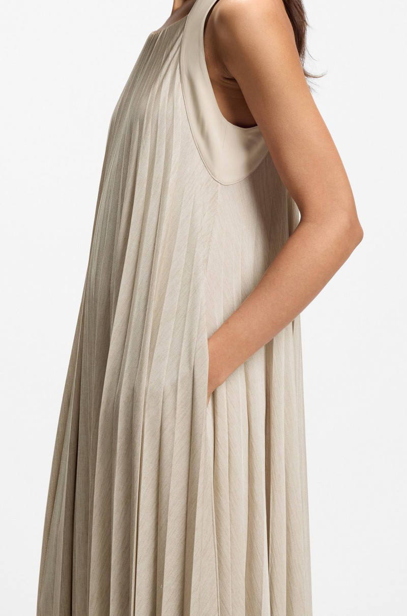 PLISSÉ-PLEAT DRESS WITH HALTERNECK 6