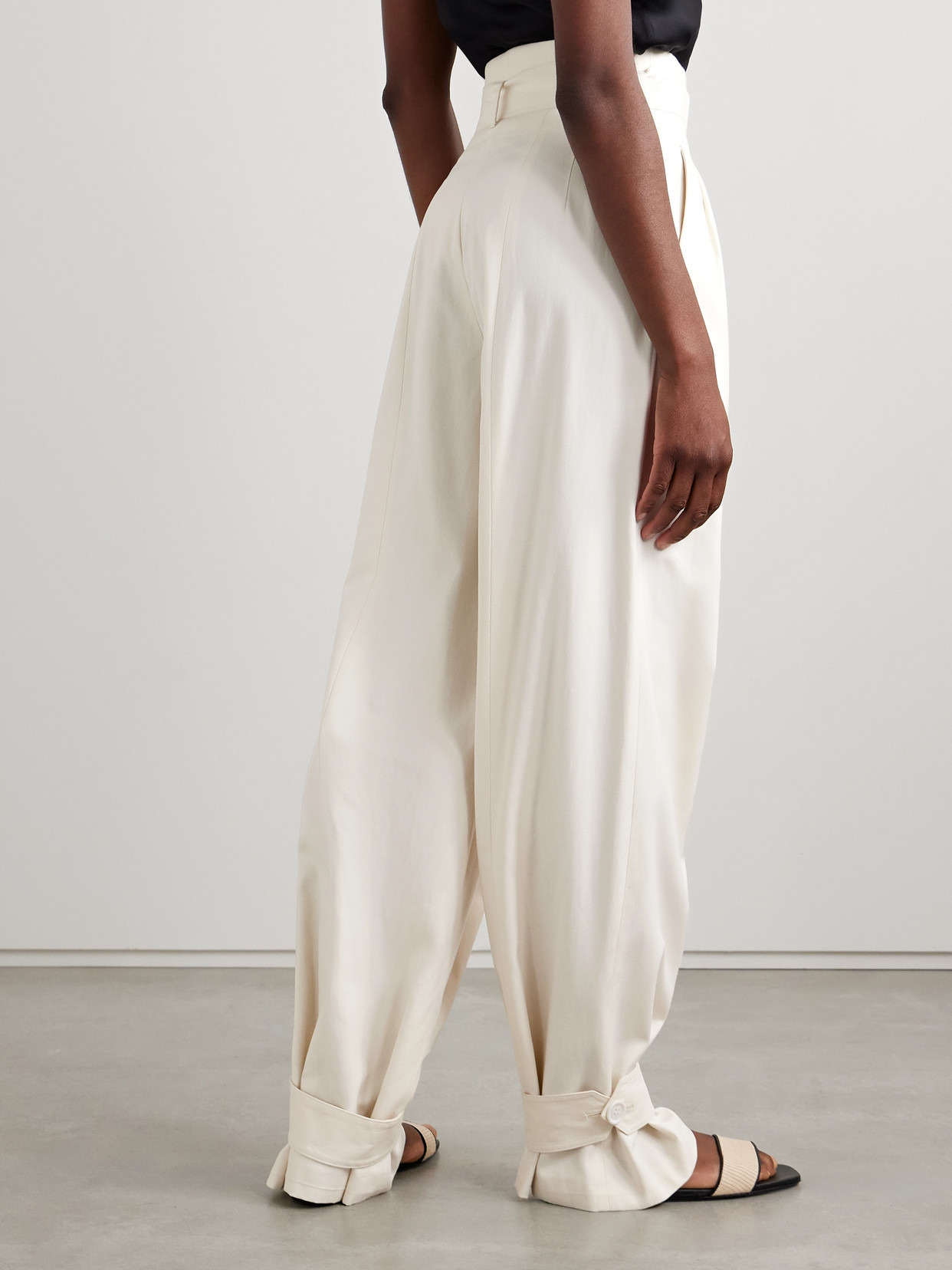 Belted Lyocell And Organic Cotton-blend Tapered Pants - 3