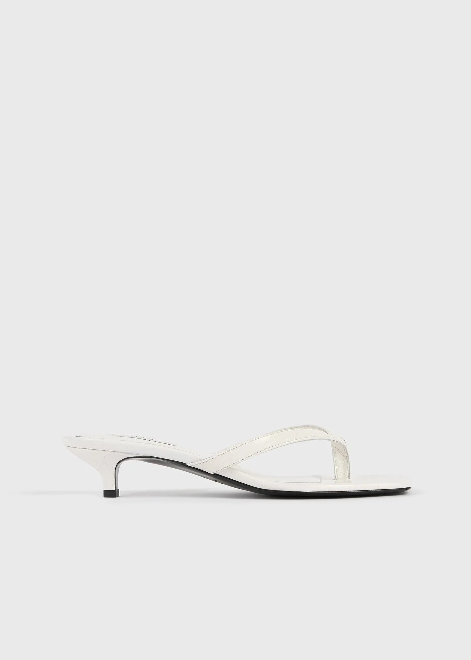 Croco-embossed heeled flip flops off-white - 1