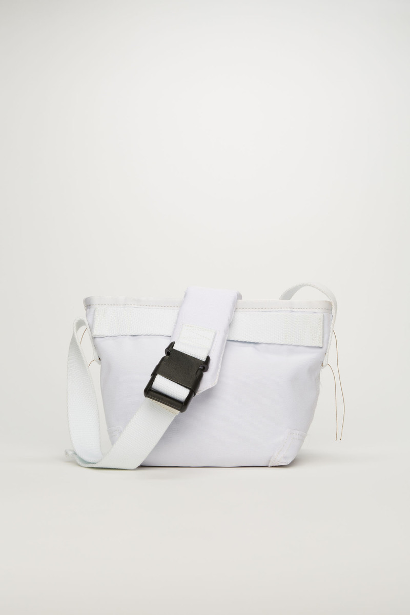 Crossbody bag white 4