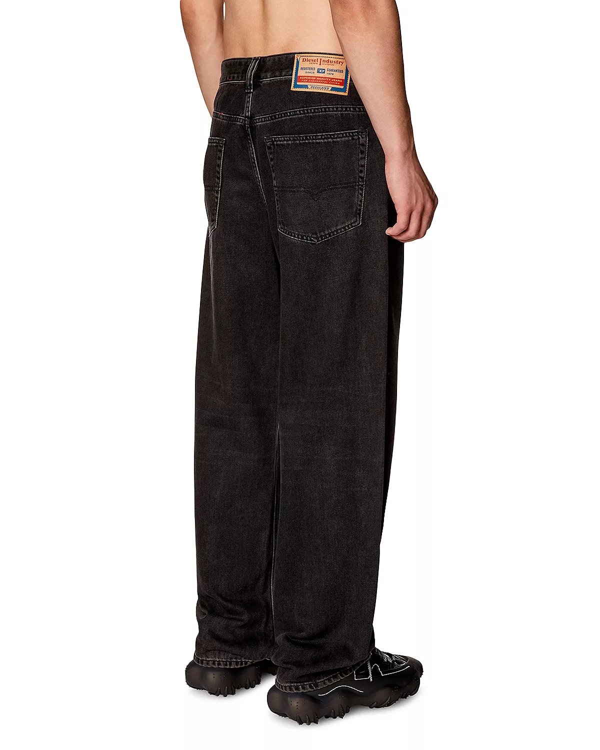 2001 D-Macro Straight Fit Jeans in Black Denim - 3