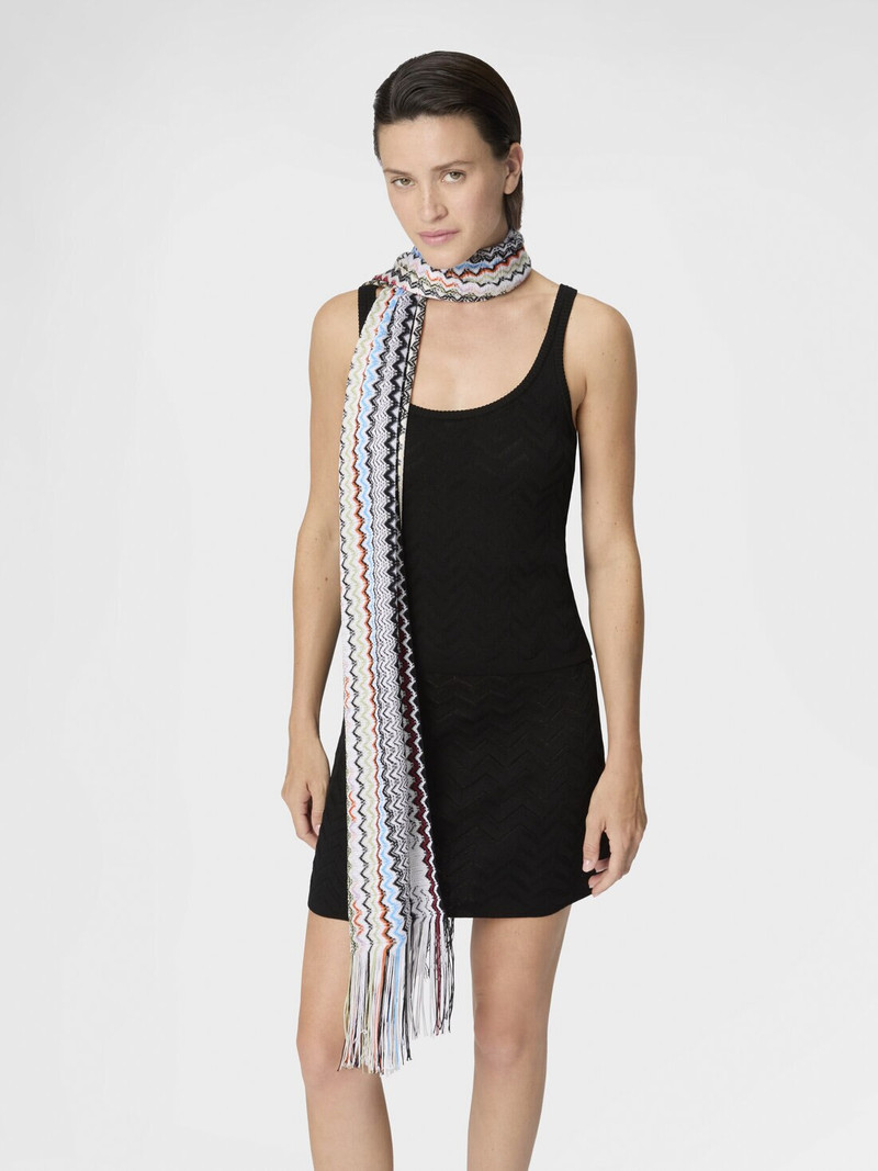 Zigzag viscose scarf with fringes 3