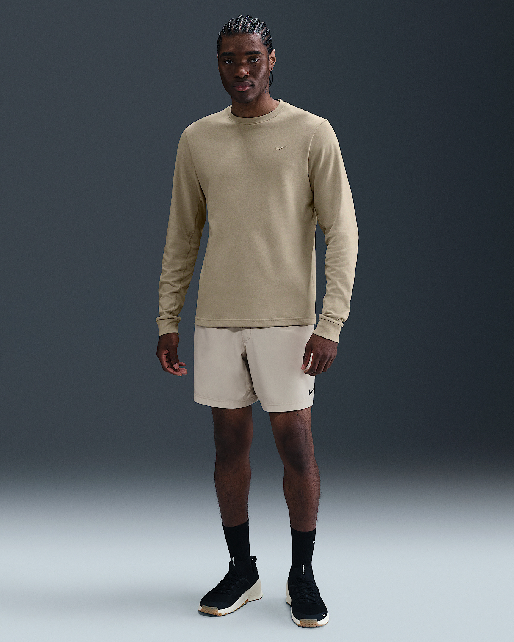 Nike Primary Men's Dri-FIT Long-Sleeve Versatile Top - 4