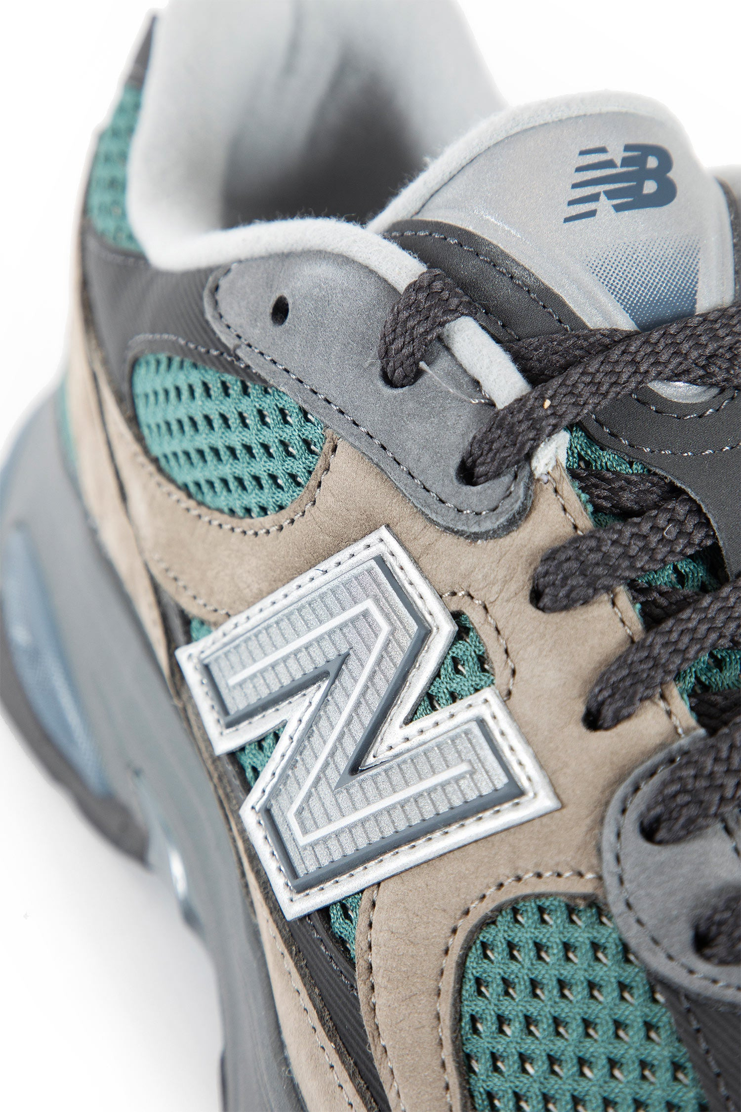 2010-Sneakers - 6