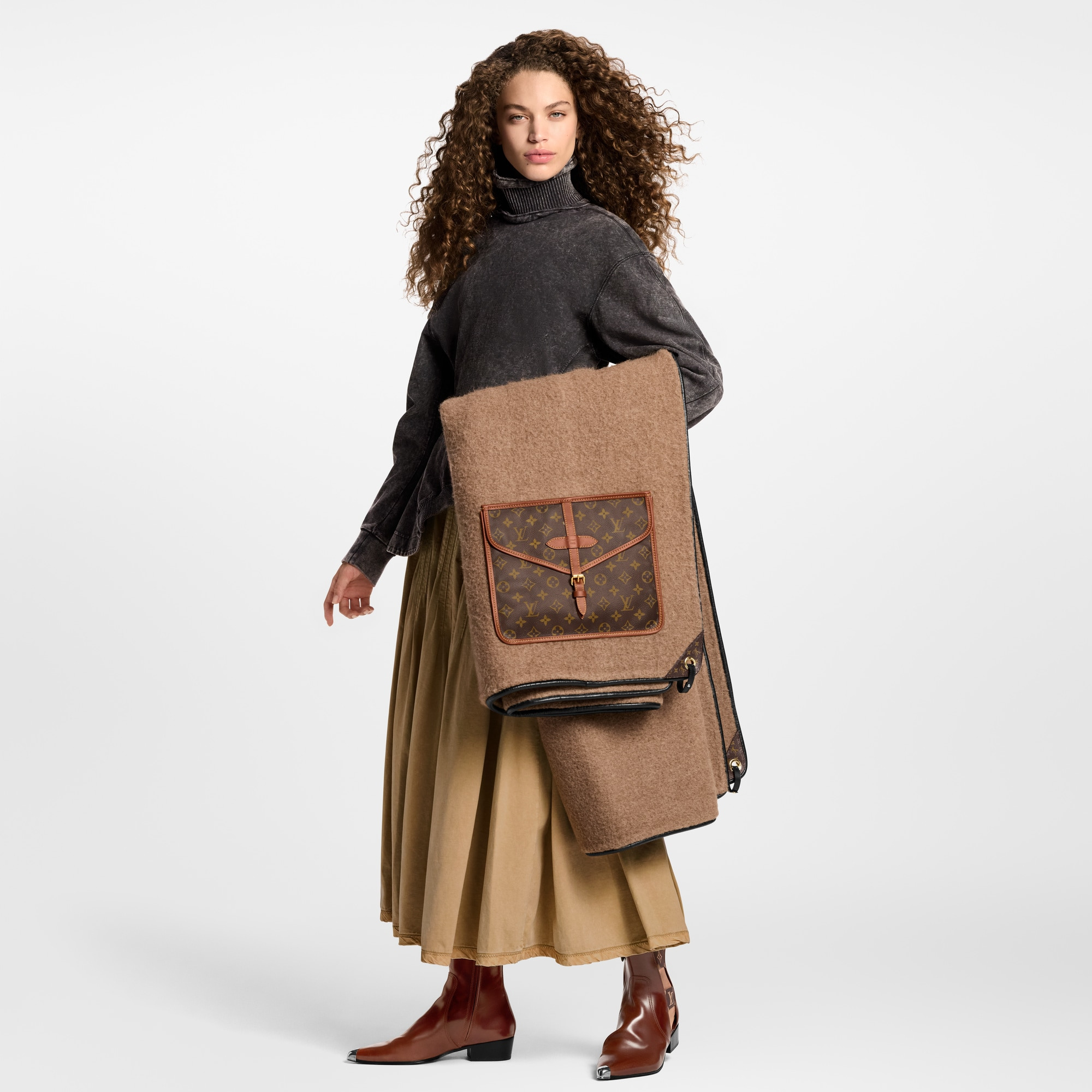LV To Go Pocket Plaid - 3
