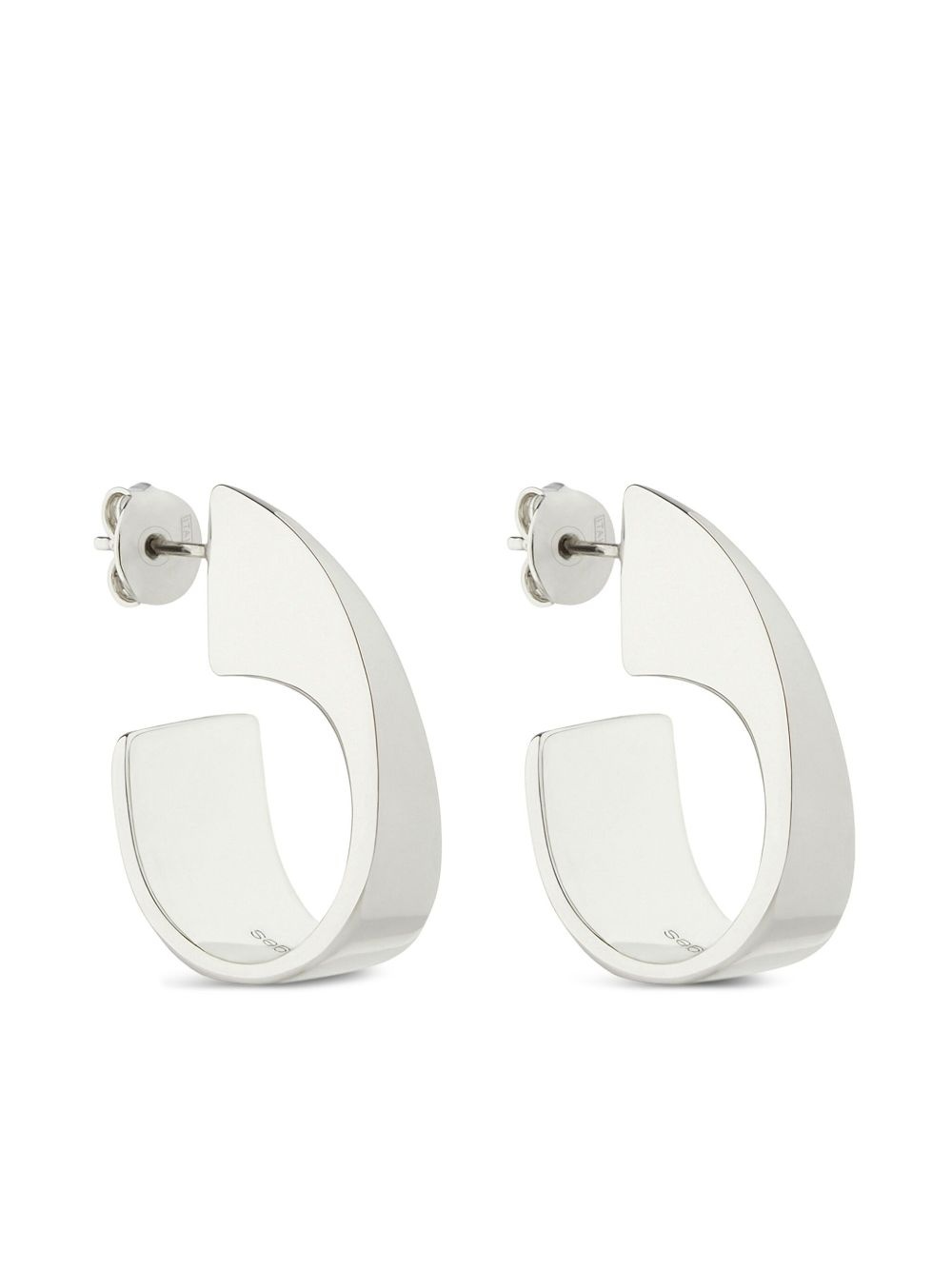 One earrings - 2