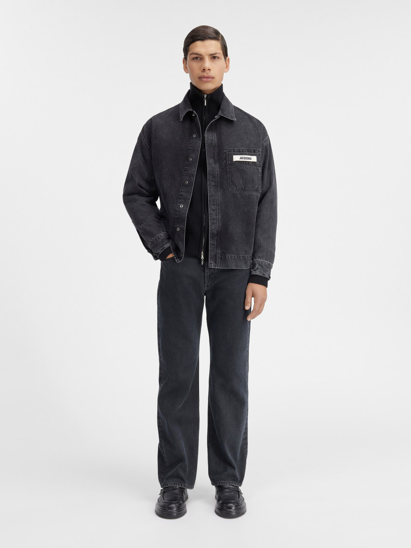 JACQUEMUS La chemise de-Nîmes outlook