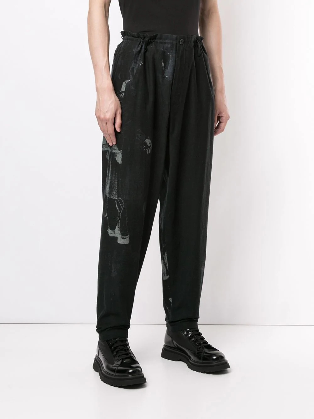 paint-effect trousers - 3