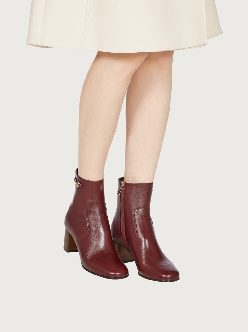 FERRAGAMO GANCINI BOOTIE outlook