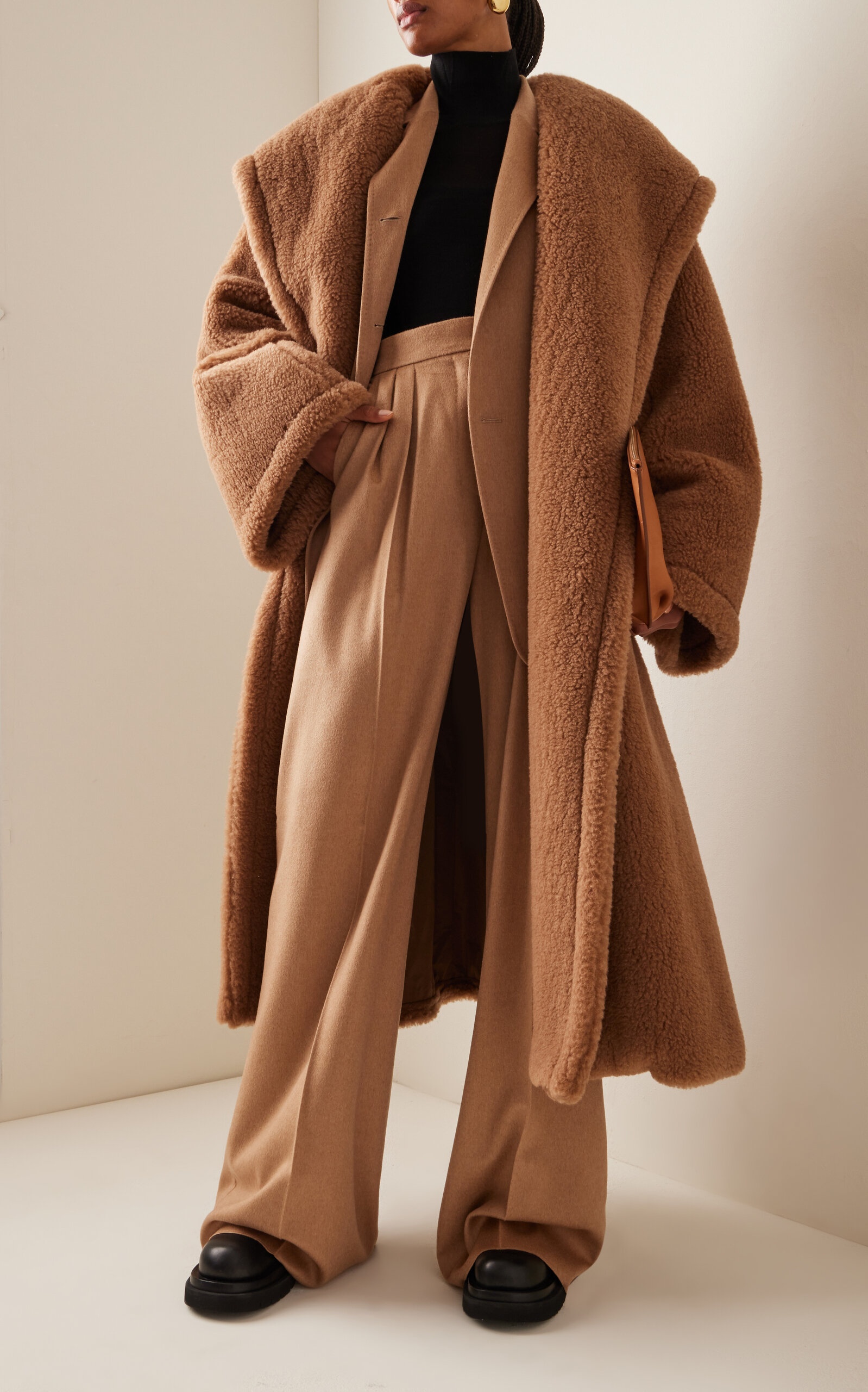 【23AW NEW】Max Mara_woman / Apogeo Teddy コート / Brown Max Mara Apogeo Oversized Hooded Camel-Silk Teddy Maxi Coat