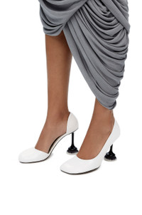 Loewe Toy brush D'Orsay pump in patent lambskin | REVERSIBLE