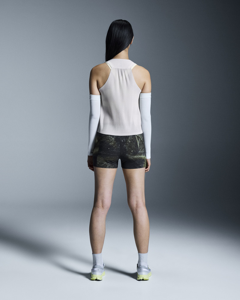 On Race Singlet outlook