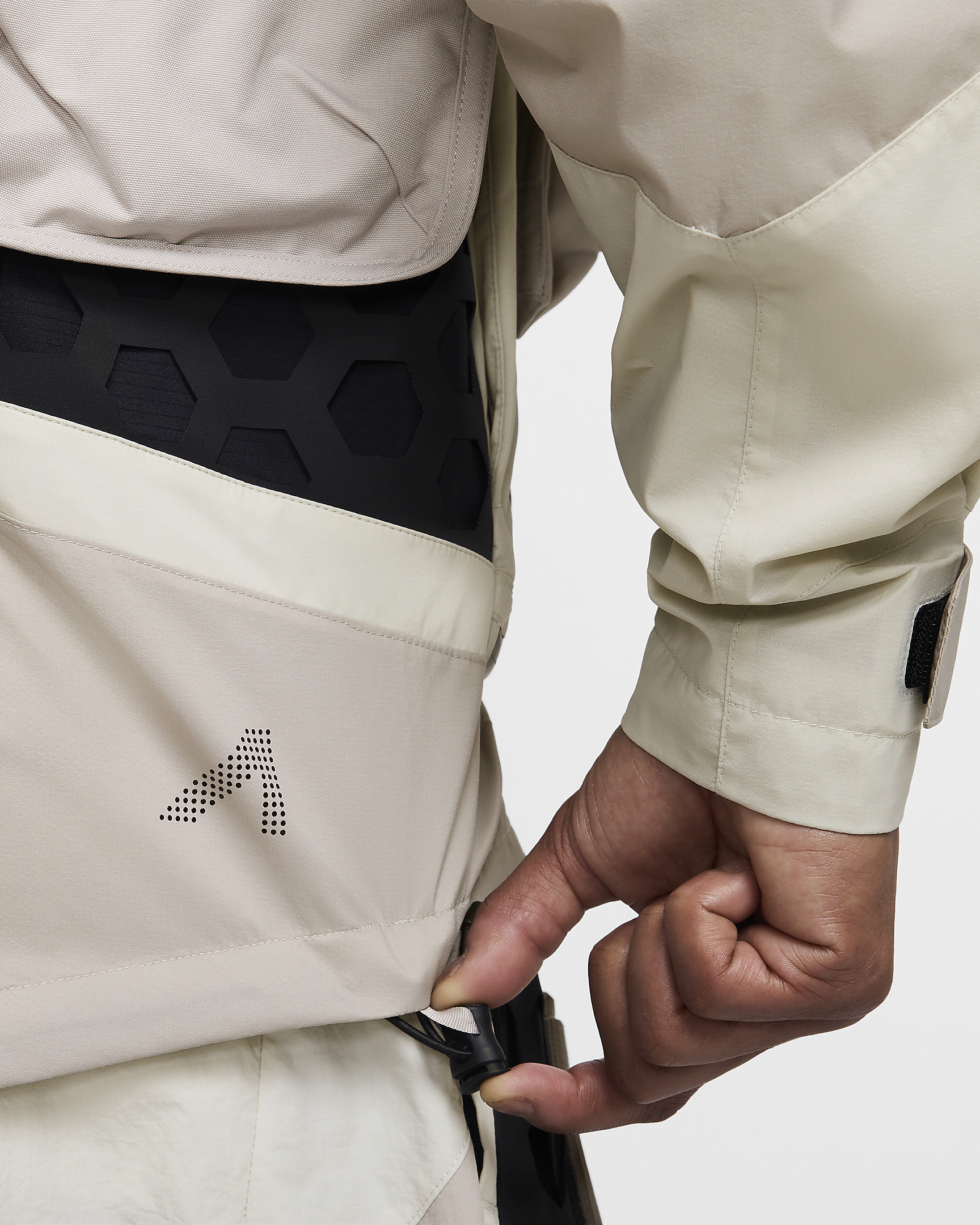 Nike ISPA Butterfly Jacket - 10