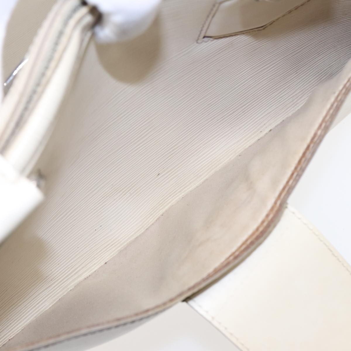 LOUIS VUITTON Epi Boring Montaigne GM Hand Bag White Yvoire M5931j M5931j - 16
