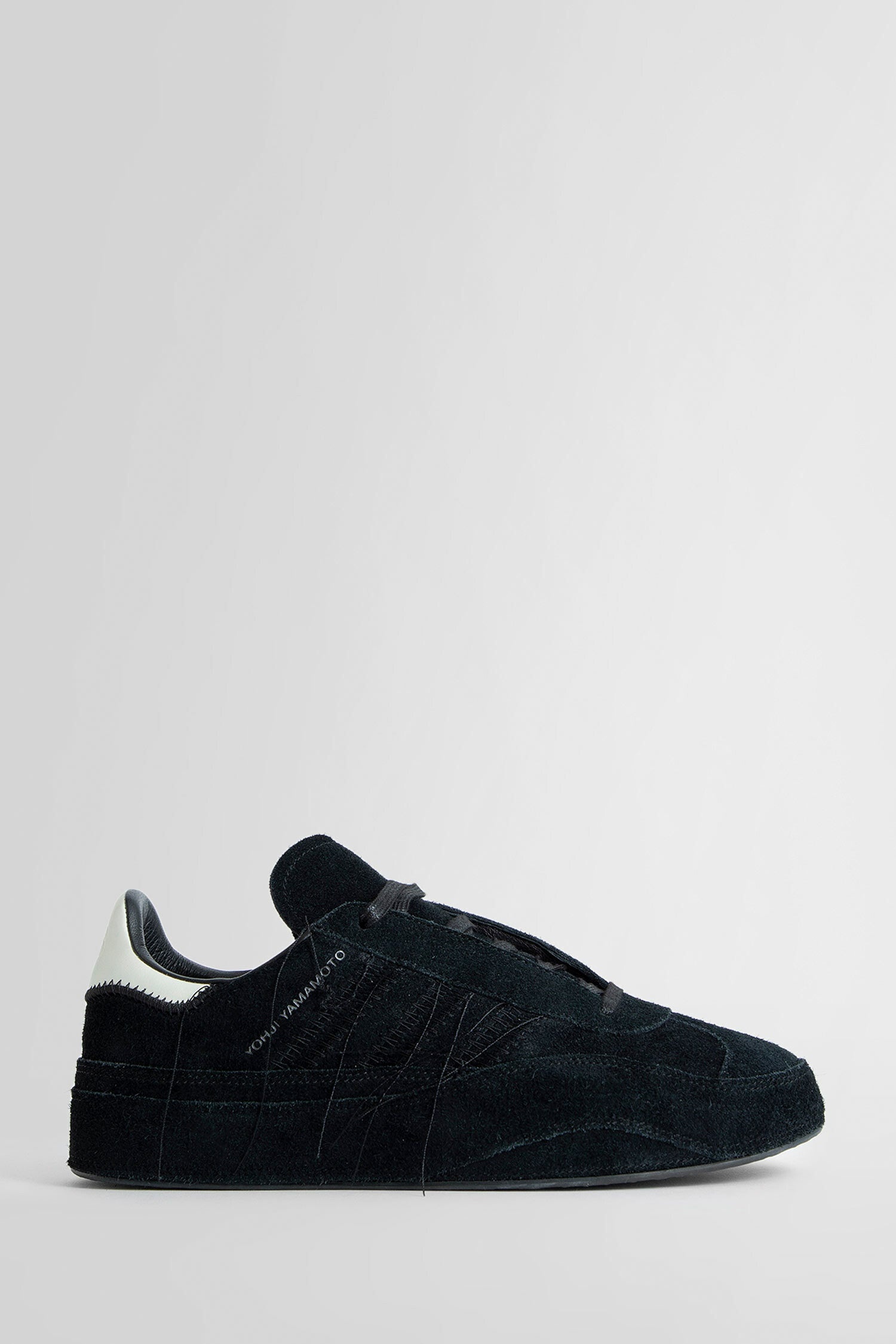 Y-3 UNISEX BLACK SNEAKERS - 1