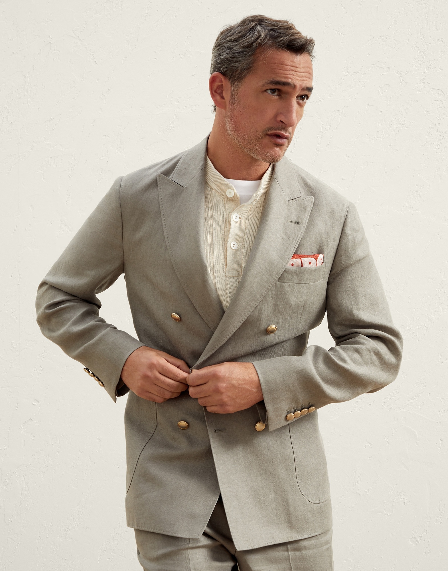 Linen chevron one-and-a-half breasted deconstructed blazer with patch pockets and metal buttons - 4
