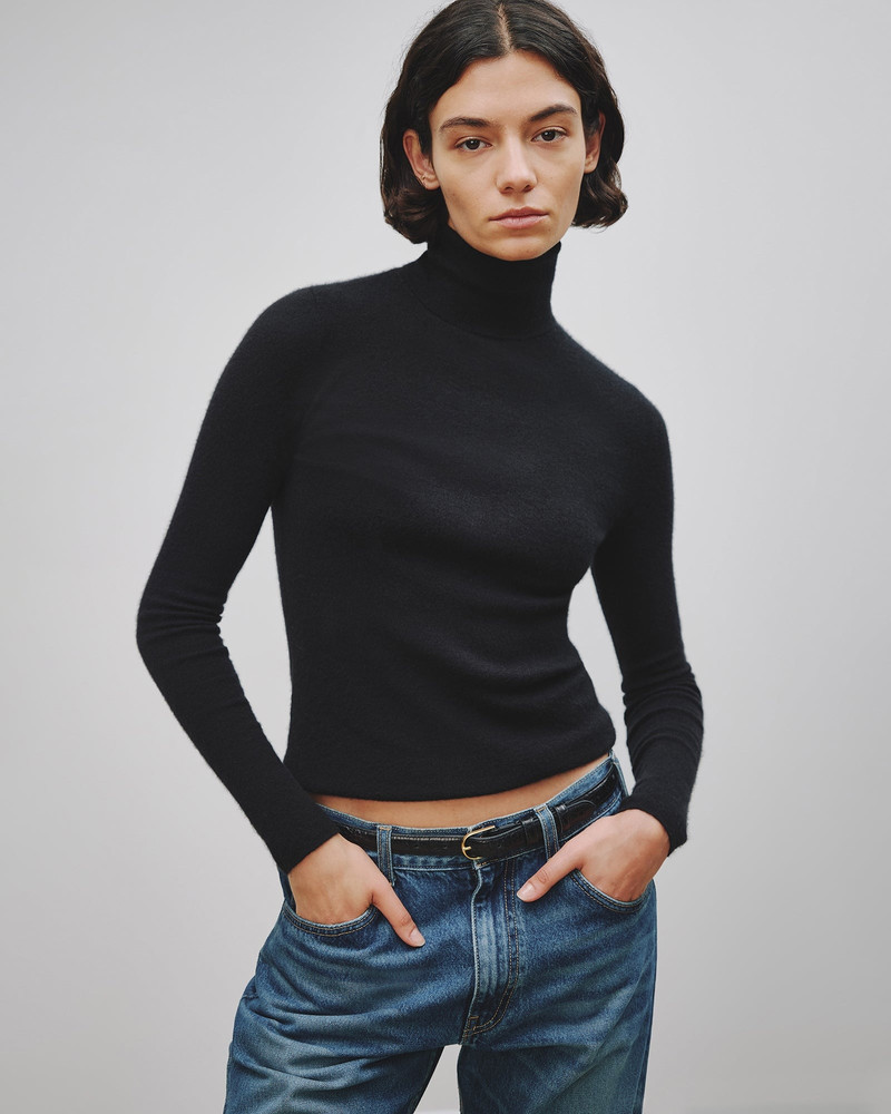 NILI LOTAN LYNNETTE TURTLENECK outlook