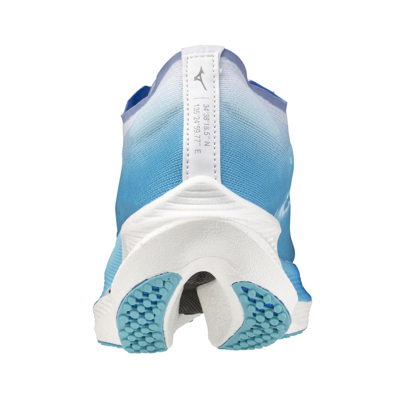 Men's Wave Rebellion Pro 2 Running Shoe - 5
