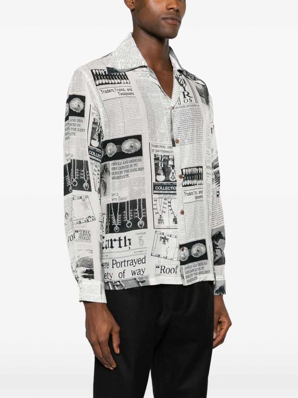 newspaper-print Cuban-collar shirt - 3