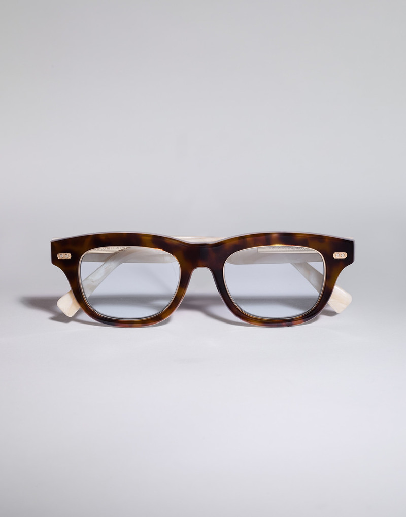 Squared acetate and 18k gold-plated frame 1
