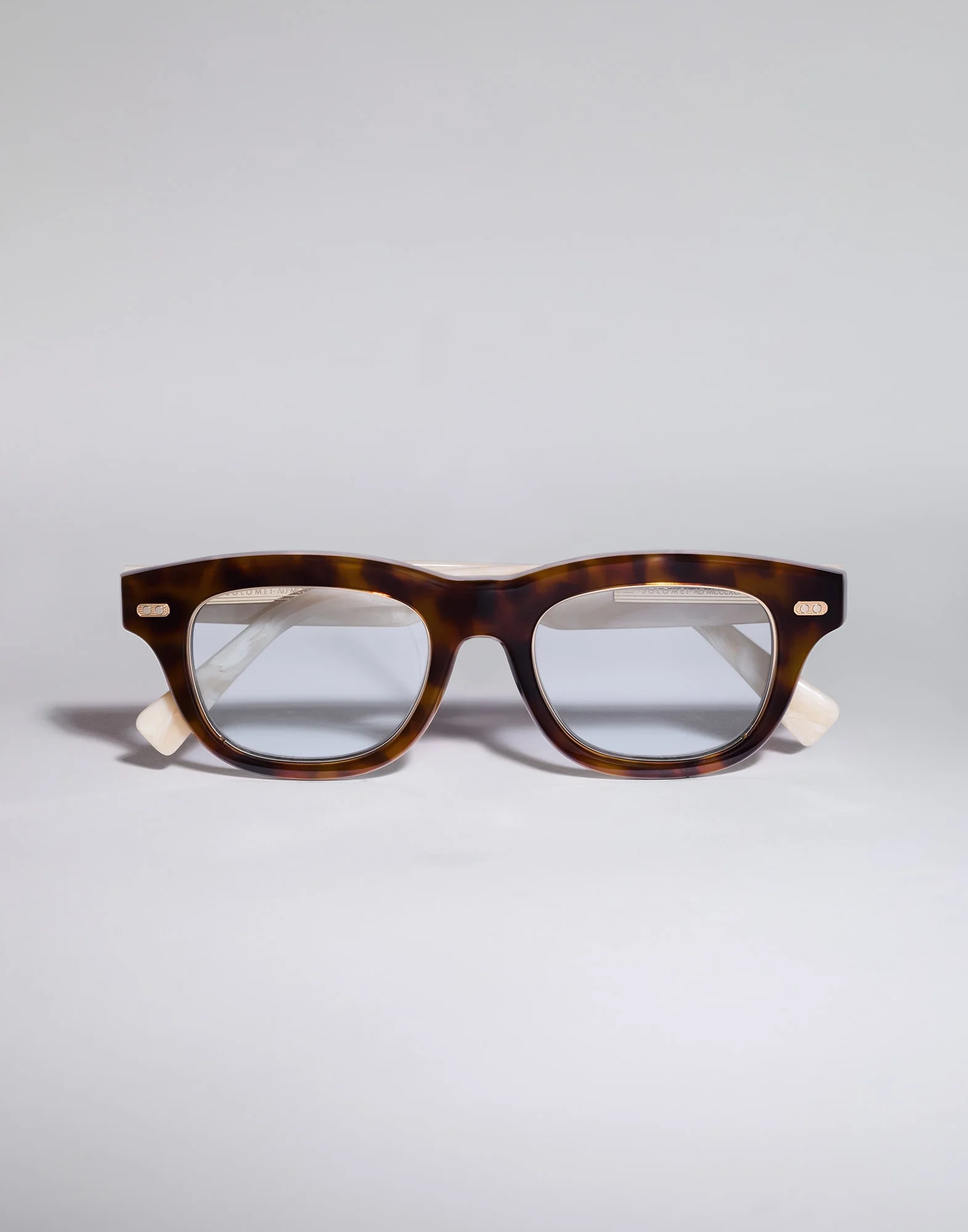 Squared acetate and 18k gold-plated frame - 1