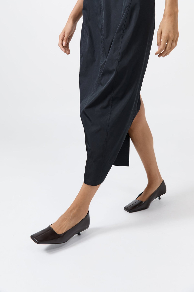 ST. AGNI Square Toe Pump - Coffee outlook