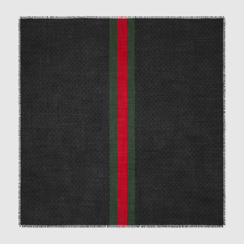 Wool shawl with Web 1