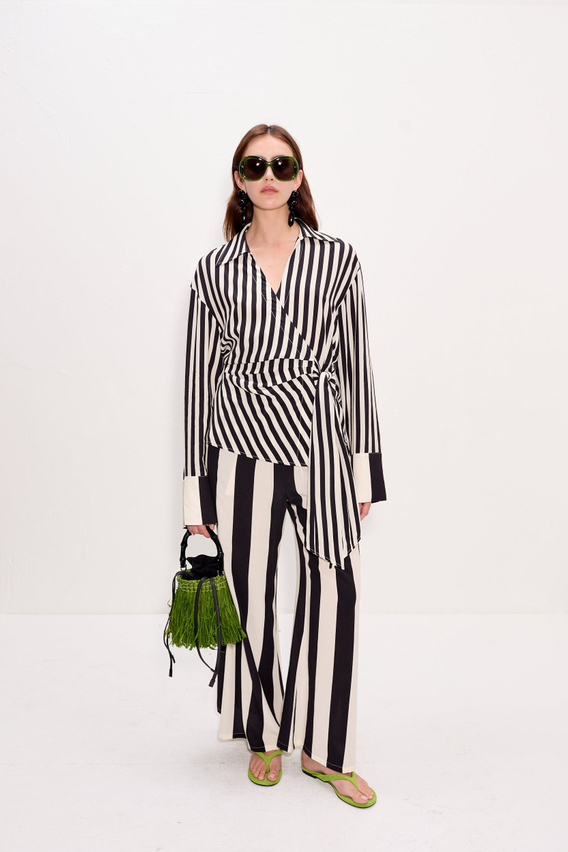 Vietta Crepe Top In Black/White Stripe 1