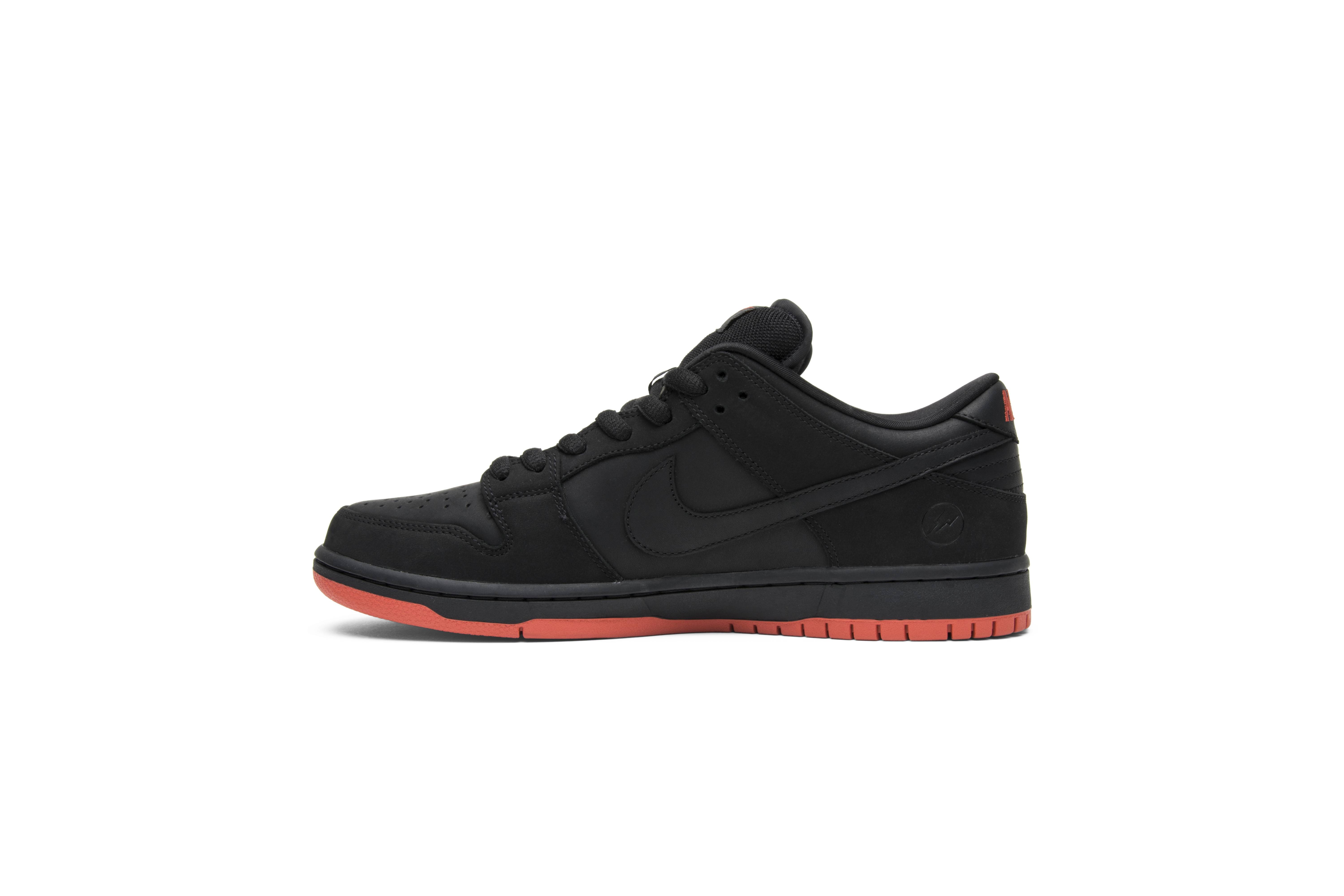 Jeff Staple x Dunk Low Pro SB 'Black Pigeon' - 3