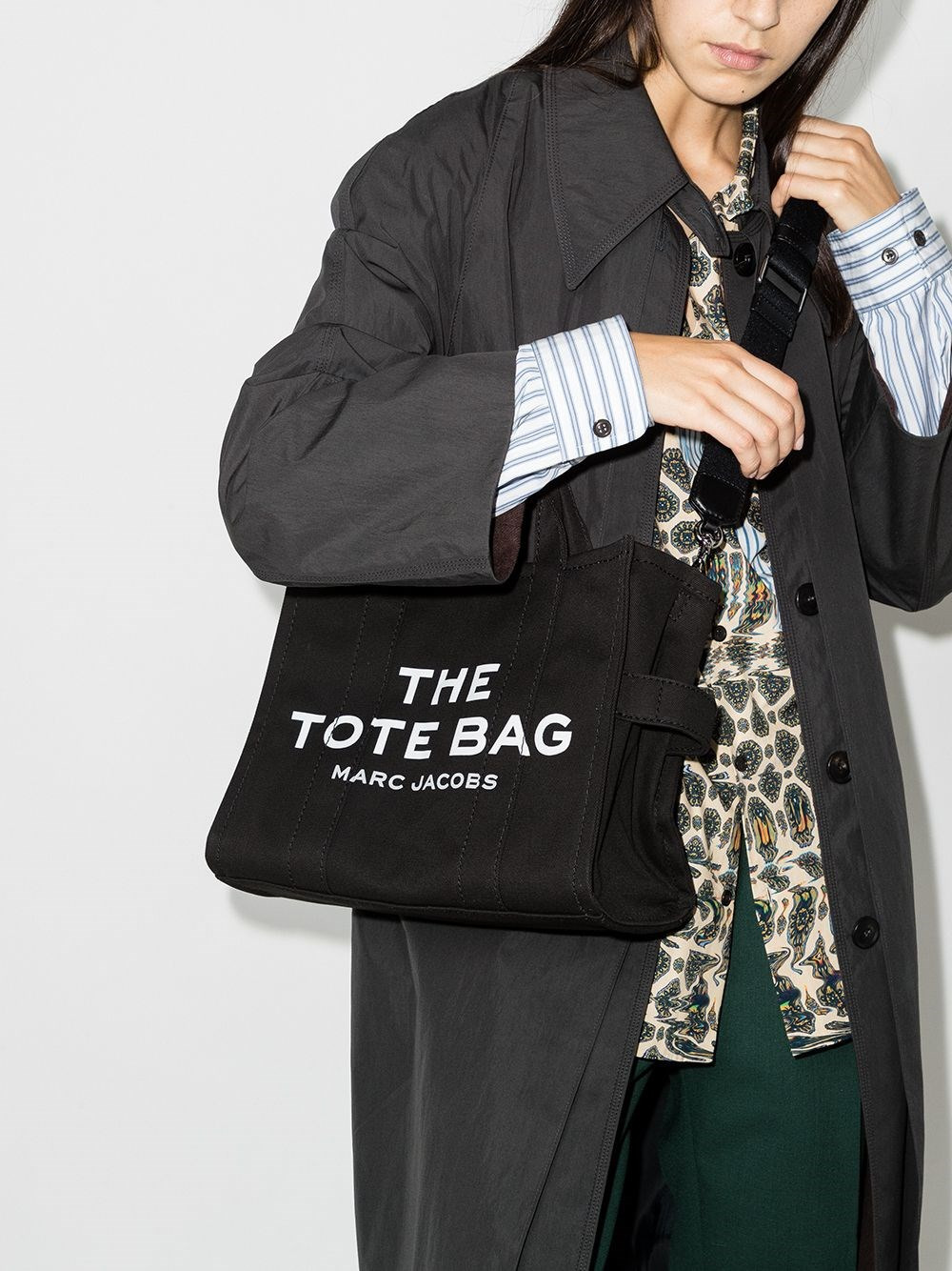 THE MEDIUM TOTE - 3