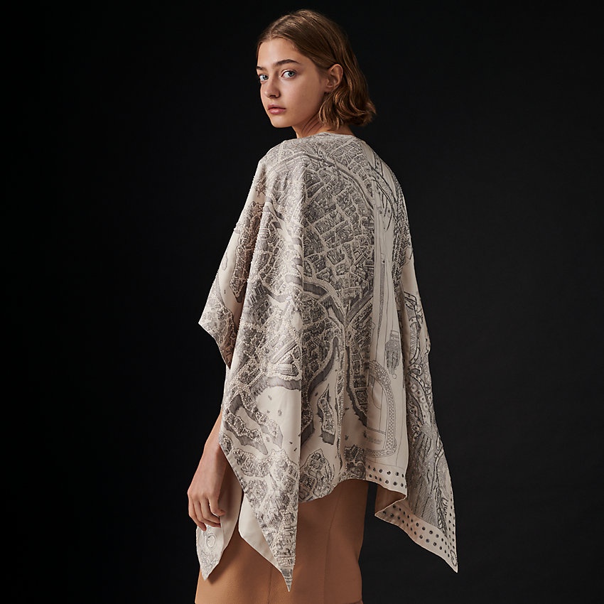 Finesse Brodee embroidered silk cape - 1