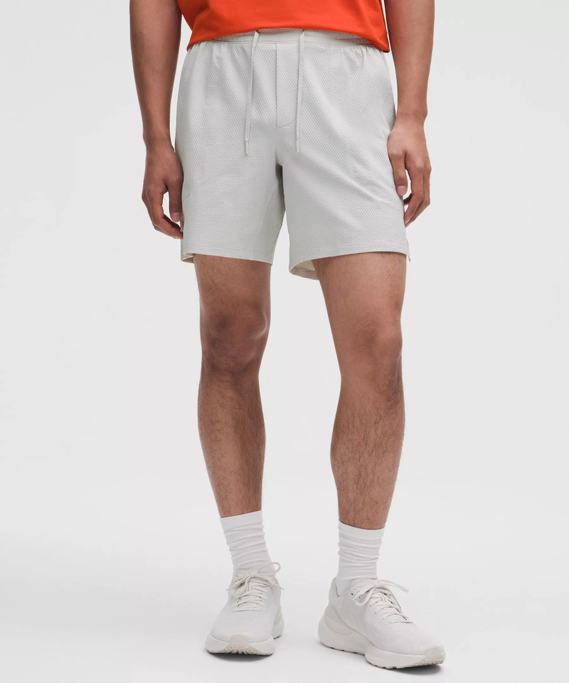 lululemon License to Train Linerless Short 7" *Textured outlook