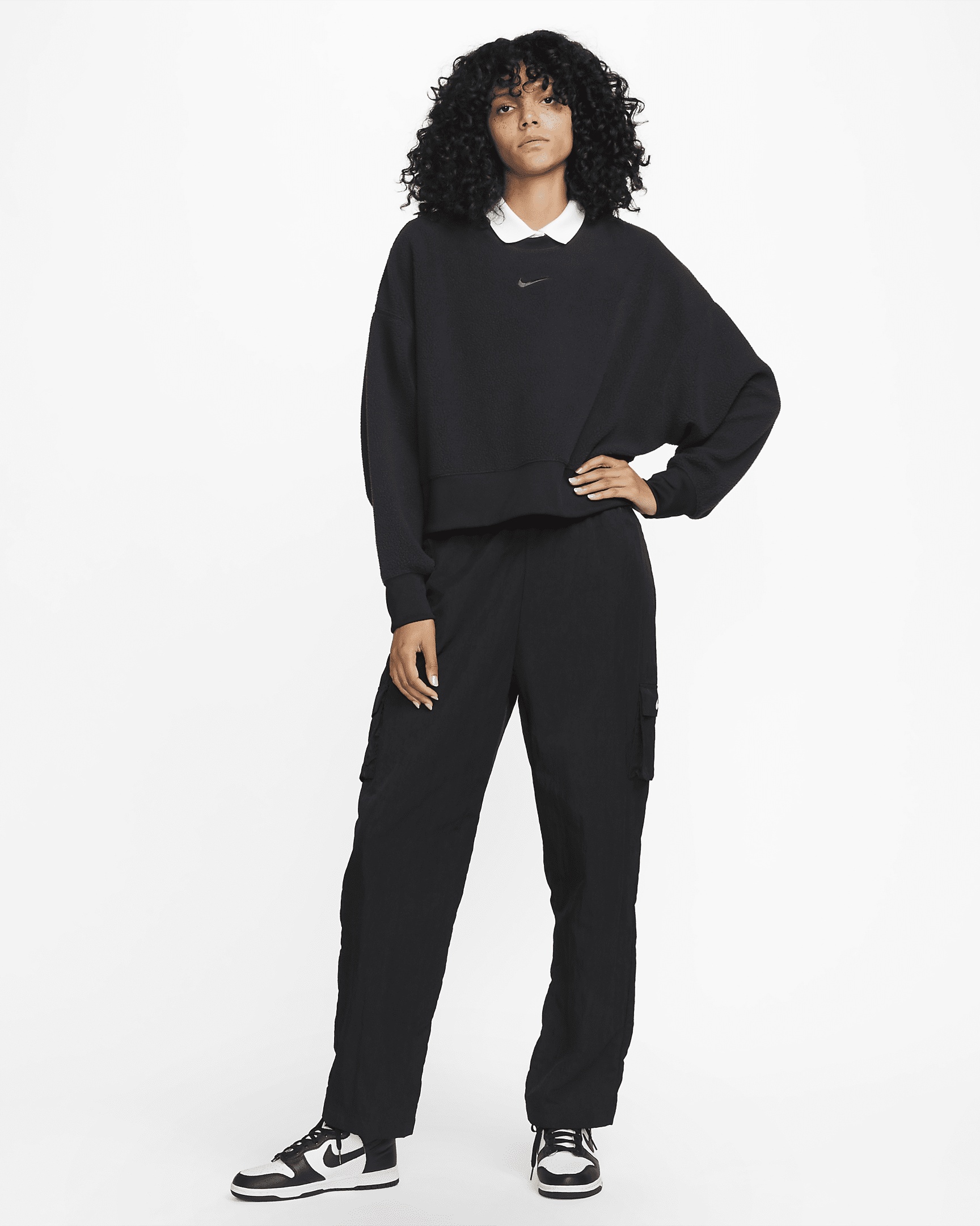 Nike Sportswear Plush Women's Oversized Crew-Neck Mod Crop Sweatshirt - 4