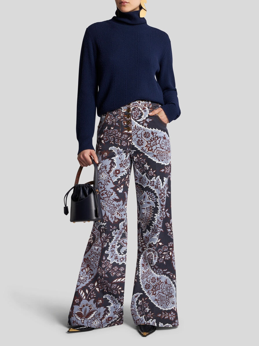 WOOL AND CASHMERE TURTLENECK SWEATER - 4