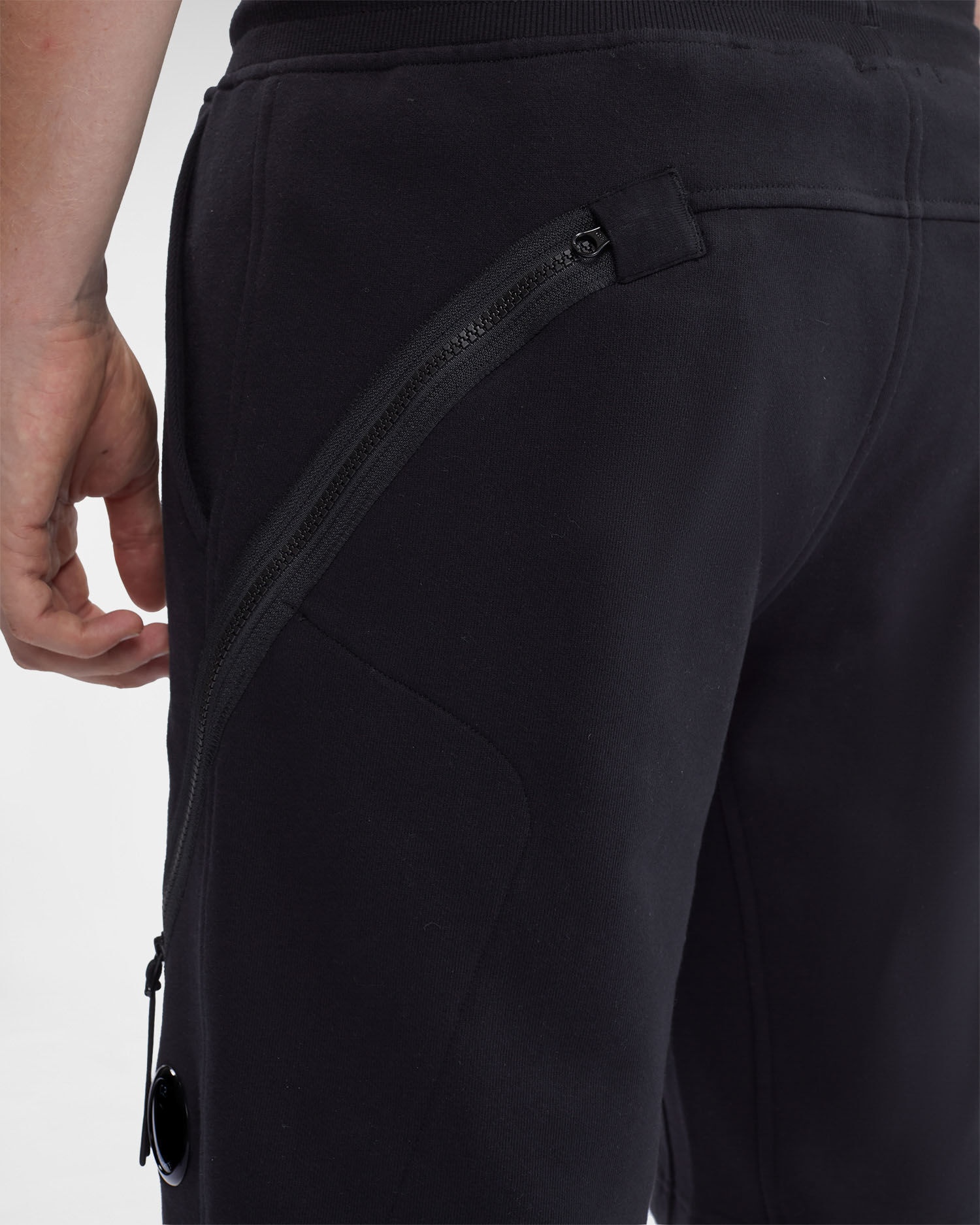 Diagonal Raised Fleece Zipped Pocket Shorts - 5