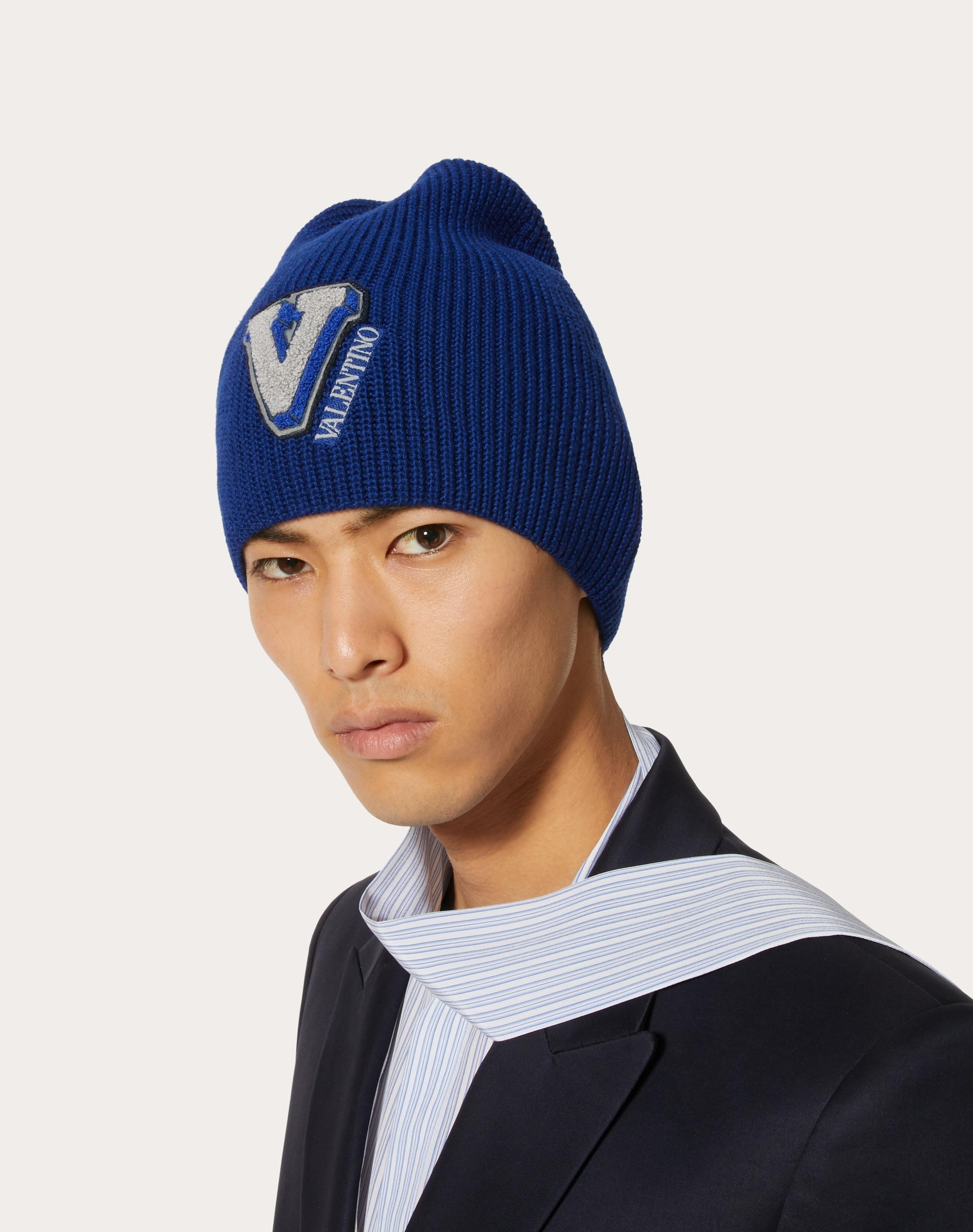 WOOL BEANIE WITH EMBROIDERED V-3D PATCH - 4