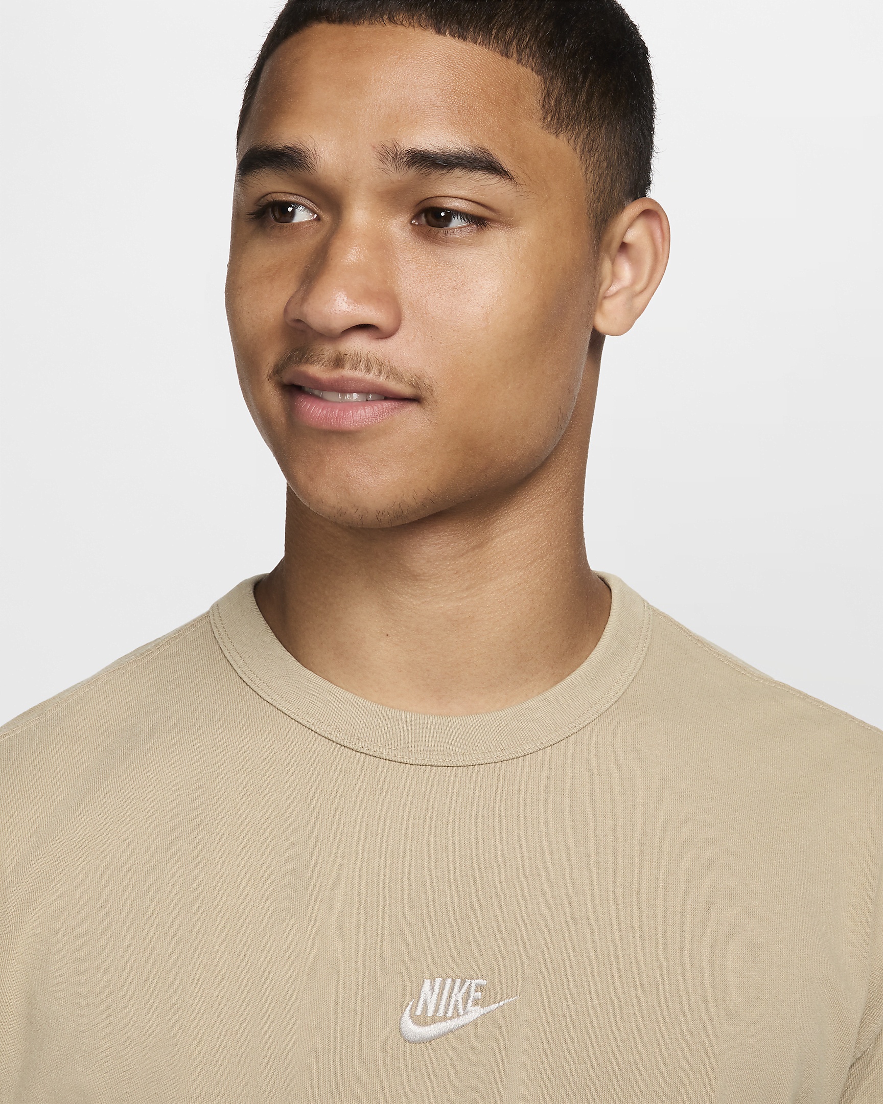 Nike Sportswear Premium Essentials Men's T-Shirt - 3