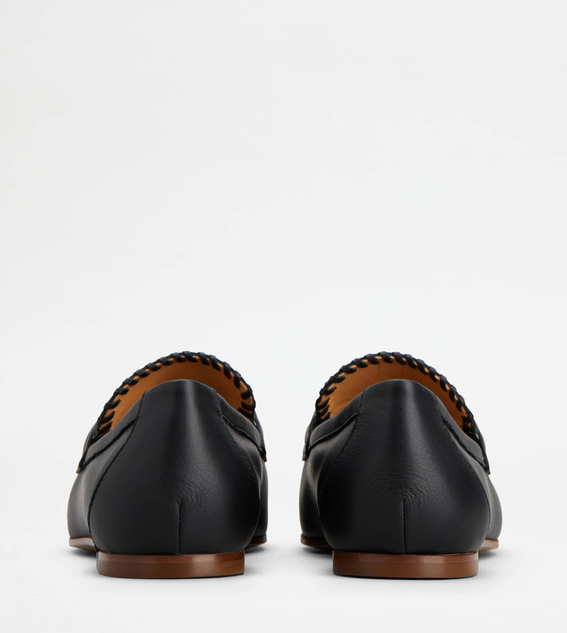 Tod's KATE LOAFERS IN LEATHER - BLACK outlook