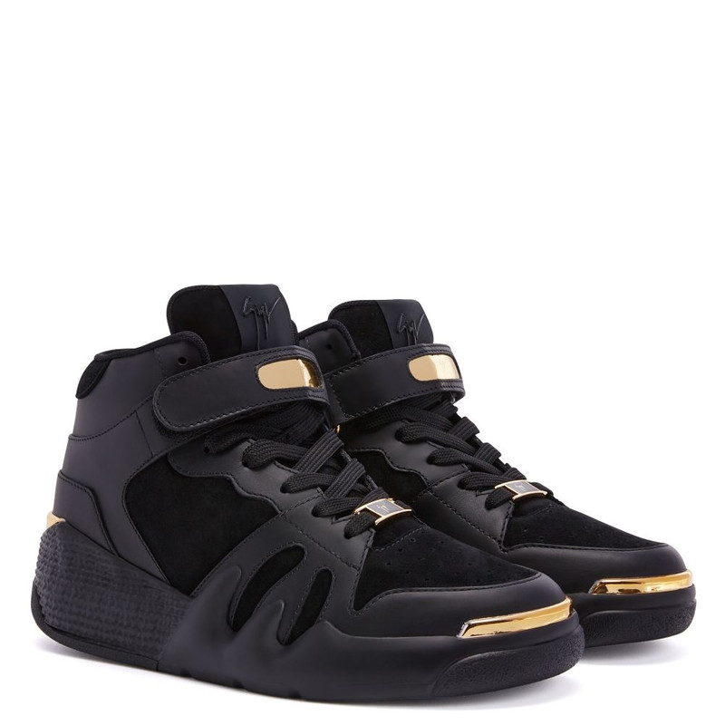 Giuseppe Zanotti Talon outlook