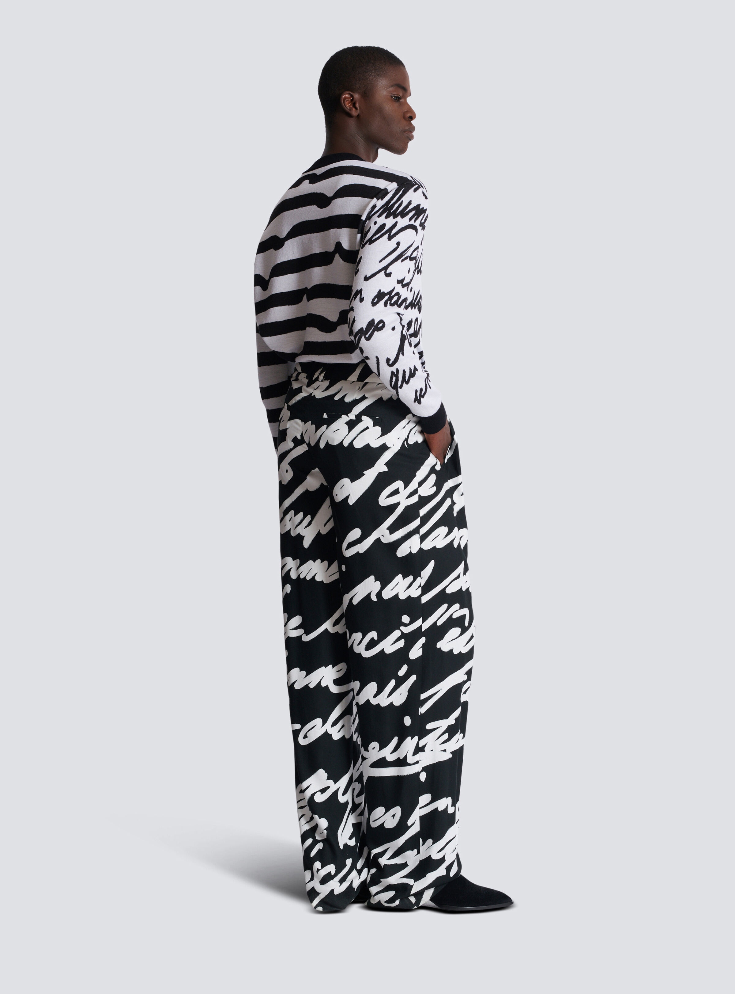 Pleated trousers with "Love Letter" print - 4