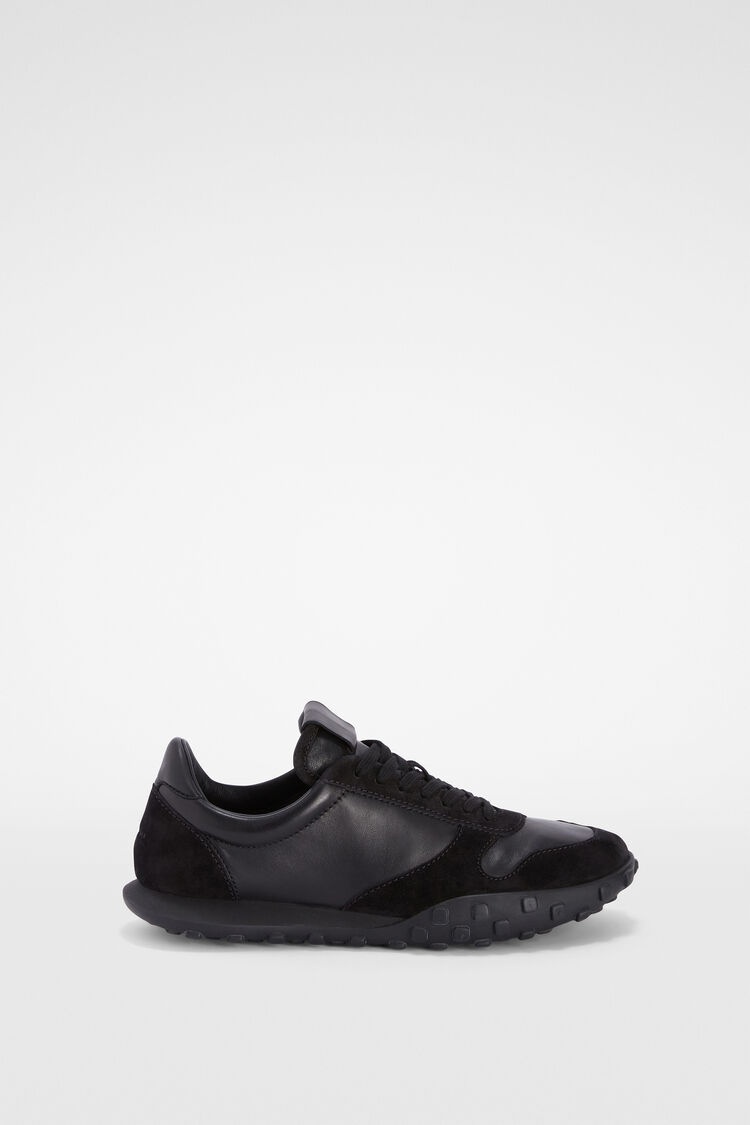 Moon Sneaker - 1