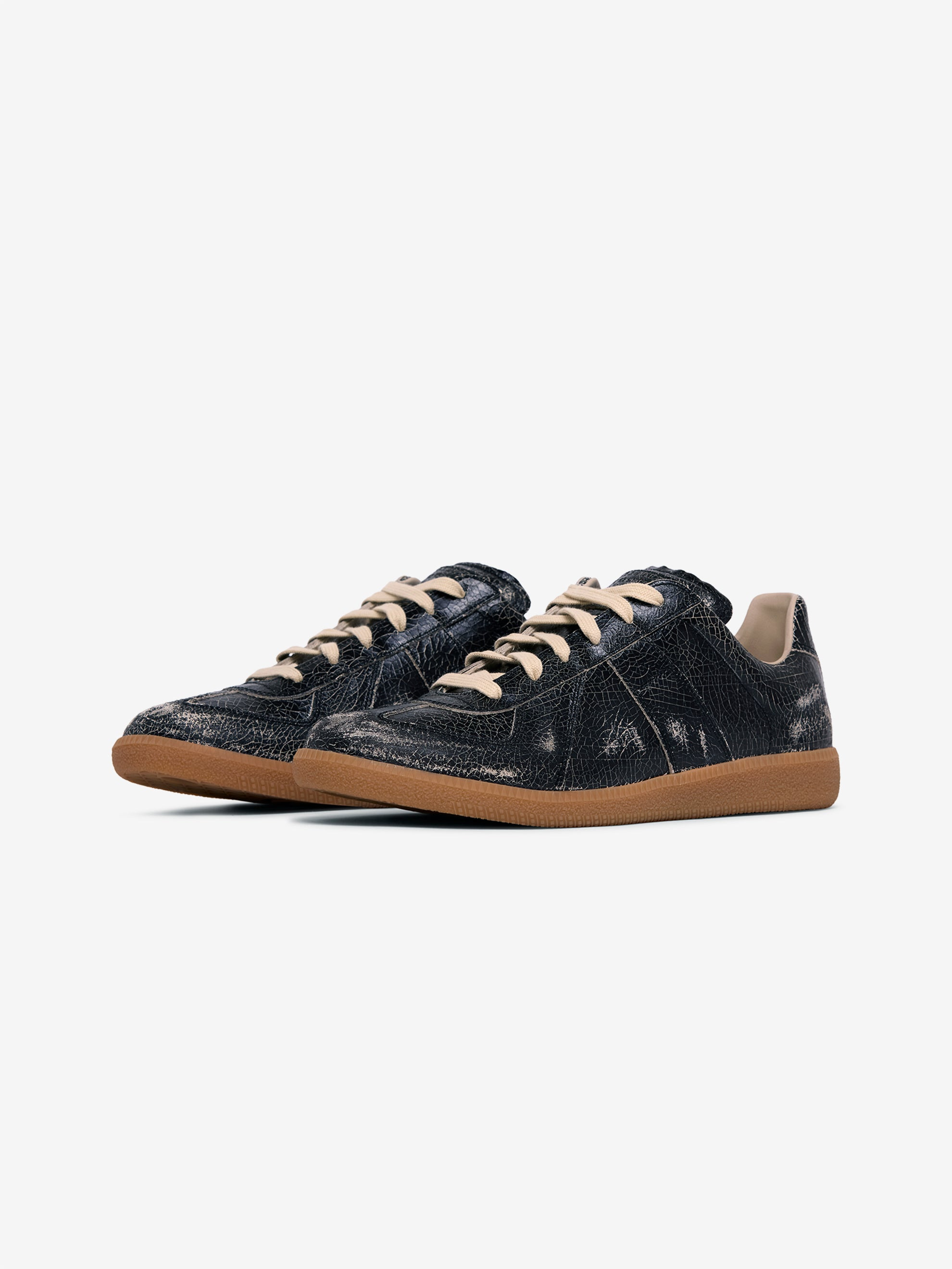 REPLICA (BLACK/WHITE) - 2