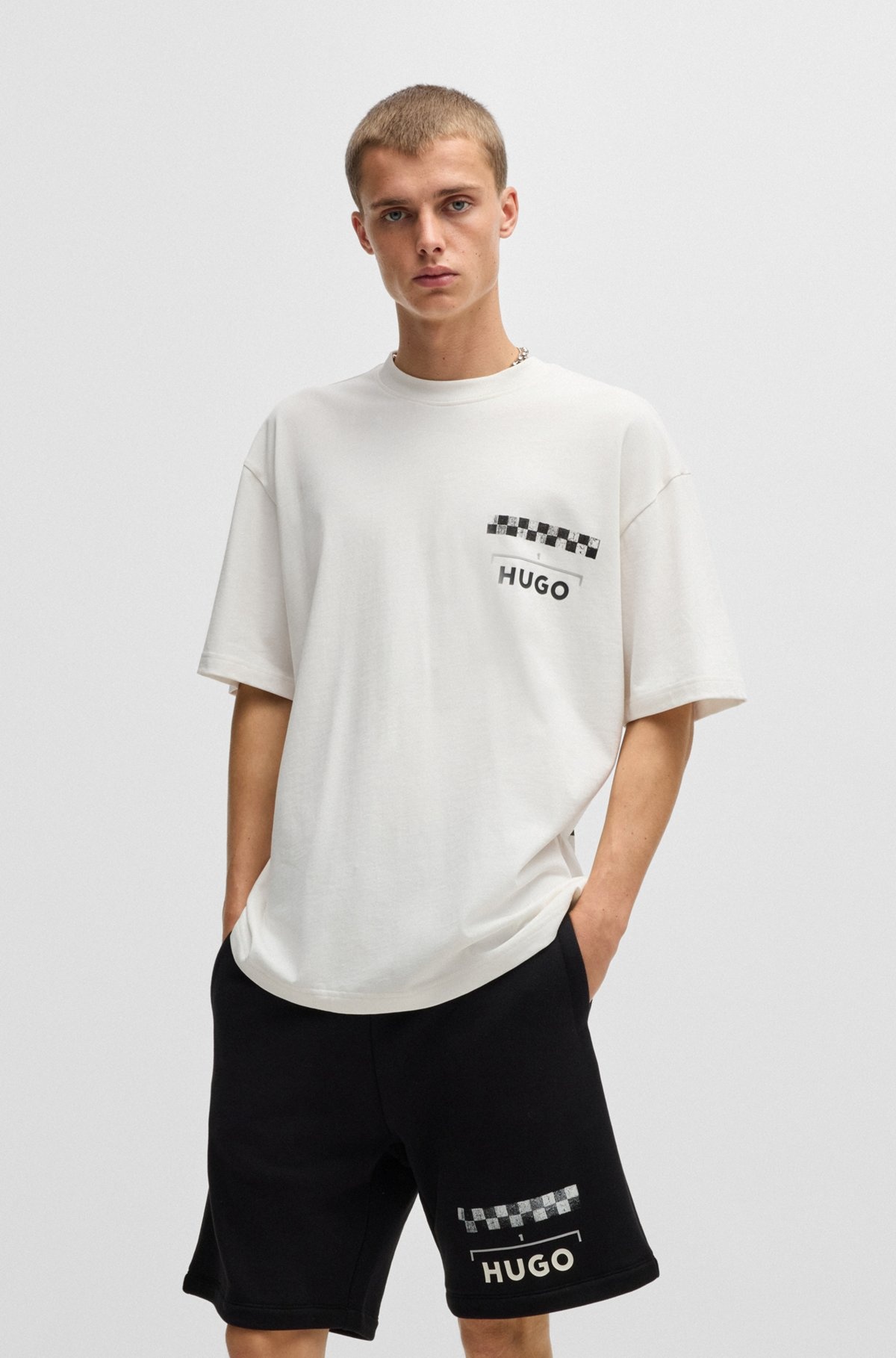 COTTON-JERSEY T-SHIRT WITH RACING PRINTS - 2