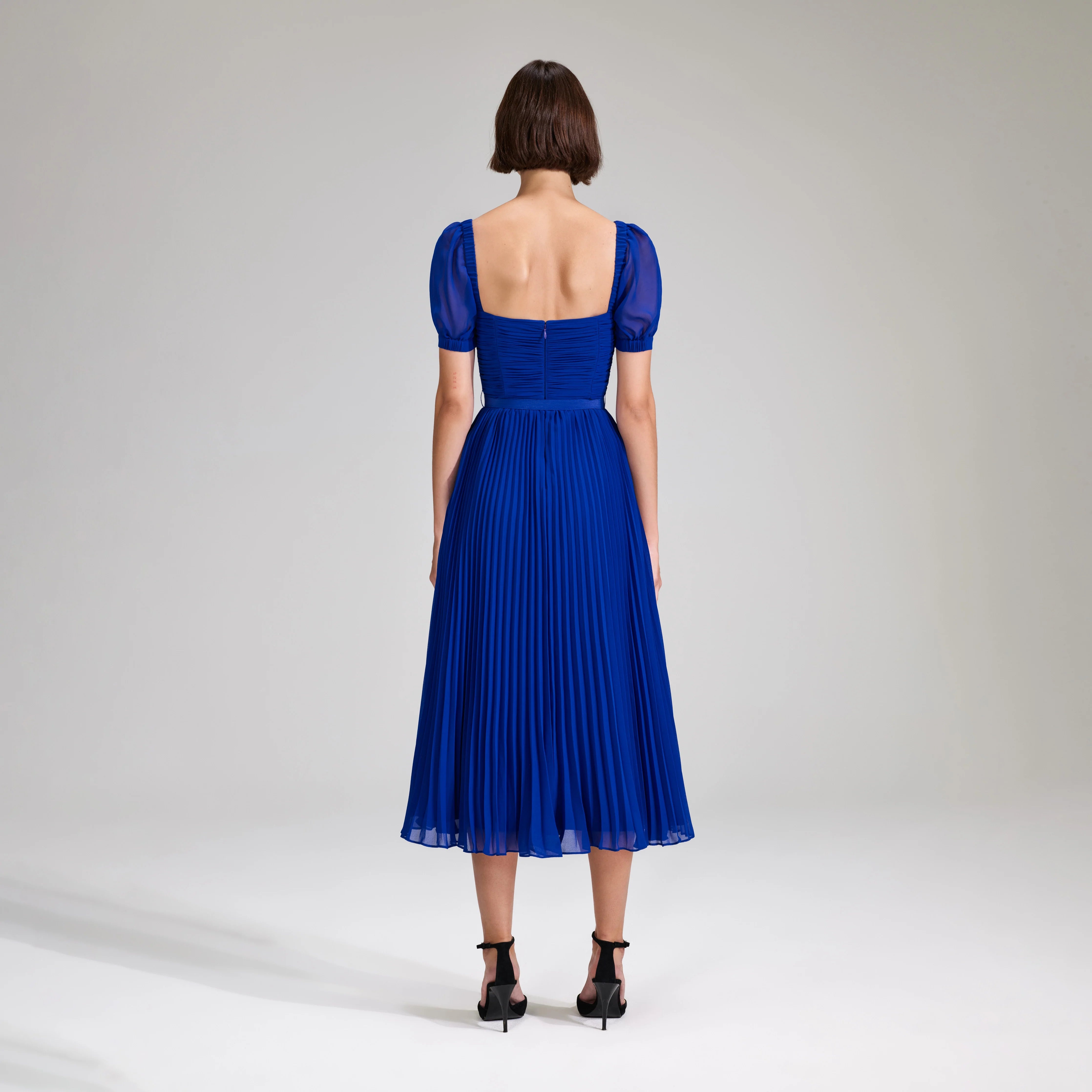 オールインワン・サロペット Self-Portrait Cobalt Chiffon Midi Dress self-portrait Cobalt Chiffon Midi Dress | REVERSIBLE