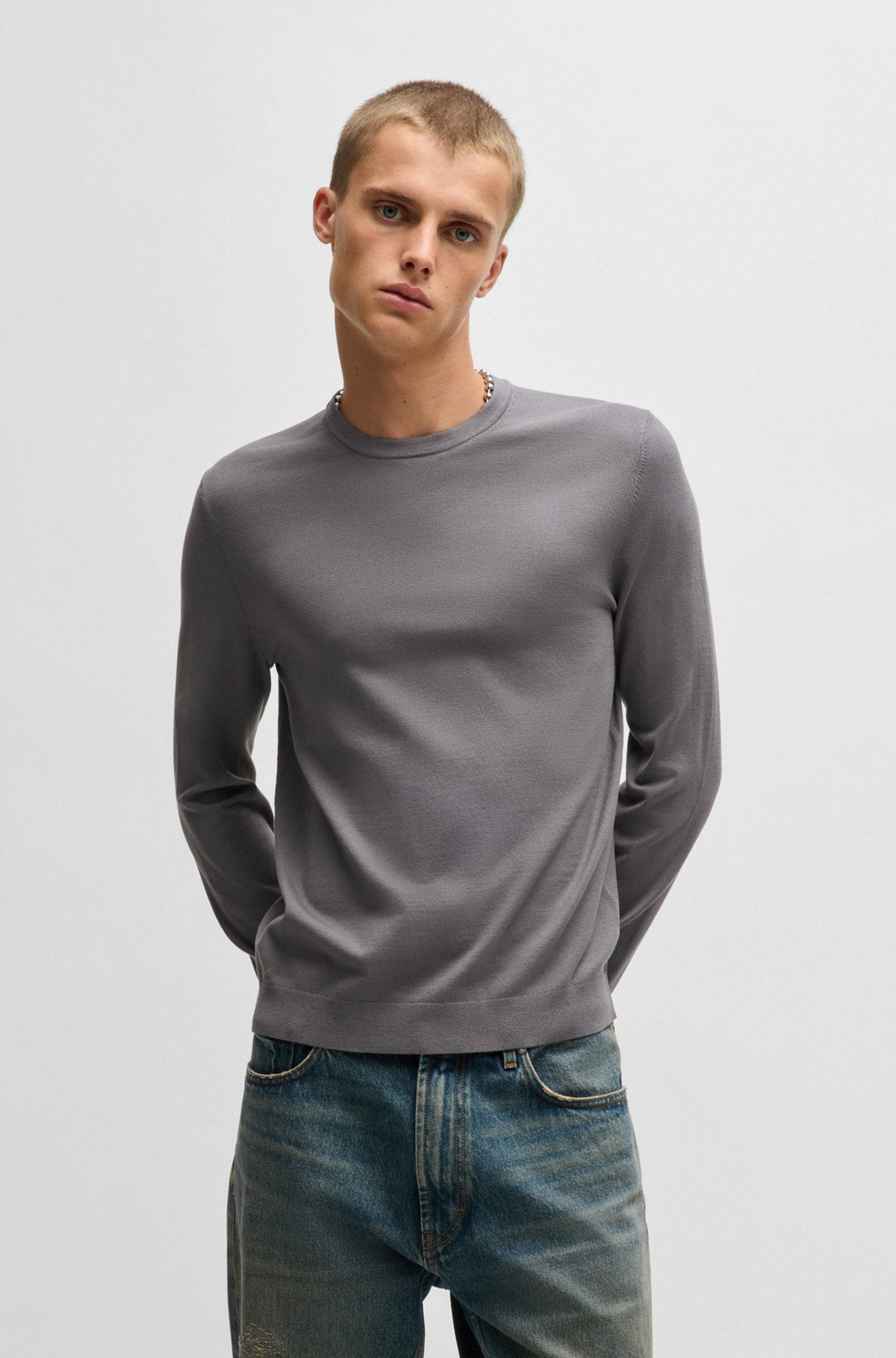 SLIM-FIT SWEATER WITH CREW NECK IN SOFT YARNS - 2
