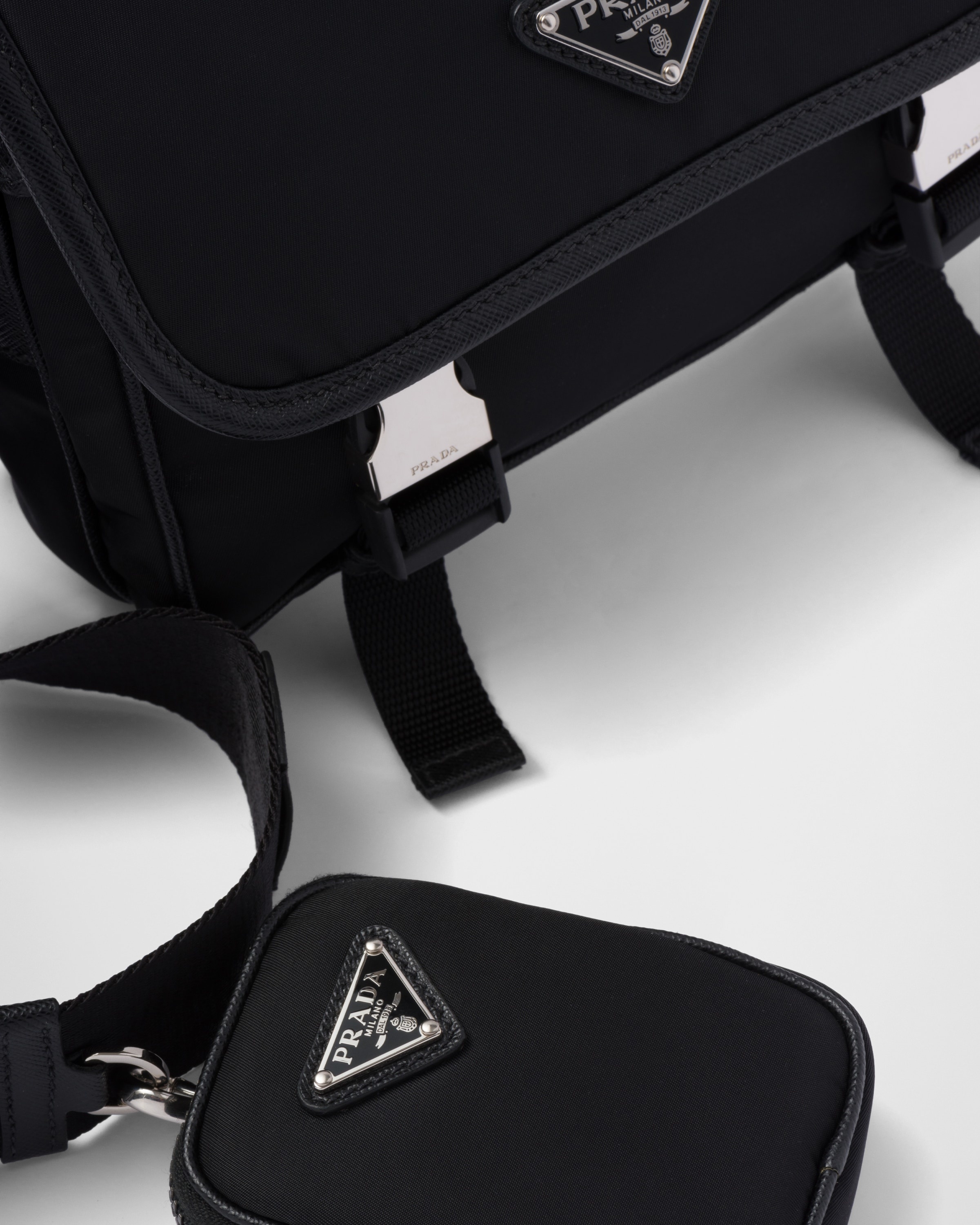Re-Nylon and Saffiano leather shoulder bag - 6